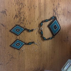 Beaded earrings and bracelet